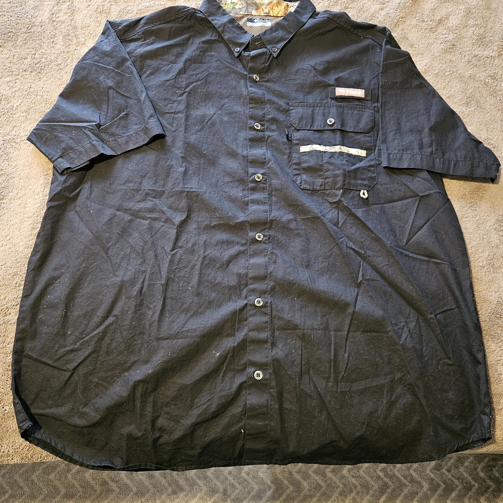 Columbia Men's Black w/ Realtree accents Button Down Shirt
